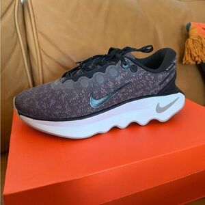 Nike Goretex Women’s Motiva Shoes